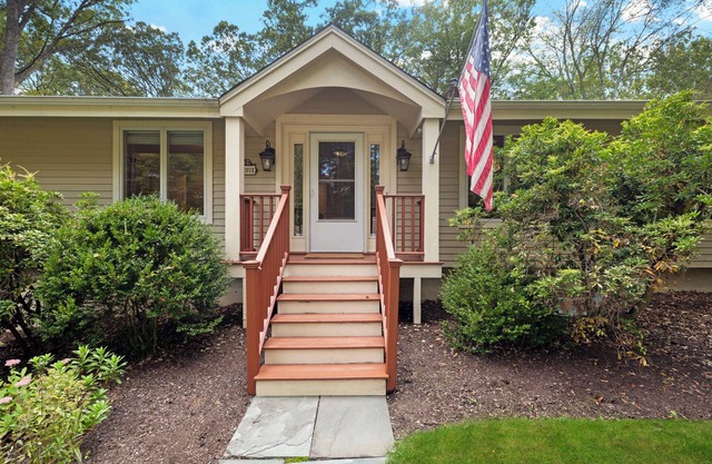 Charming 3-bedroom Ranch in Weston Near Westport & Fairfield