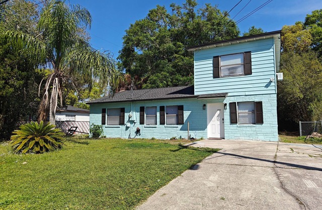 Charming 5-bedroom house with AC in Jacksonville