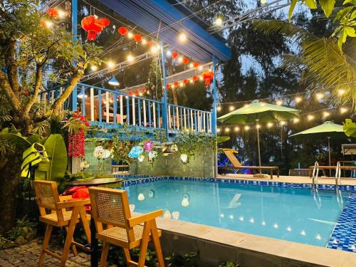 Charming and Spacious Beach Homestay 4 Rooms 1 Pool Entire Palace