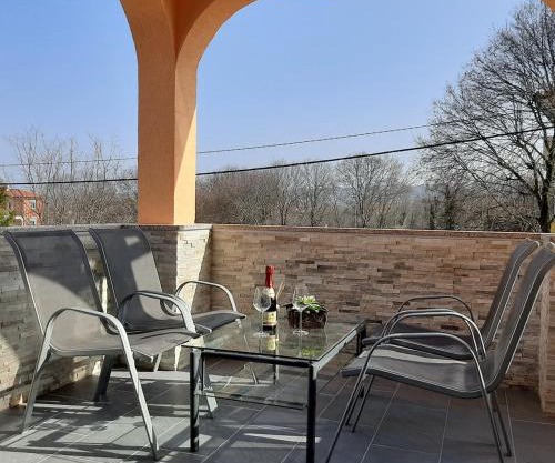 Charming Apartment Angela near Malinska
