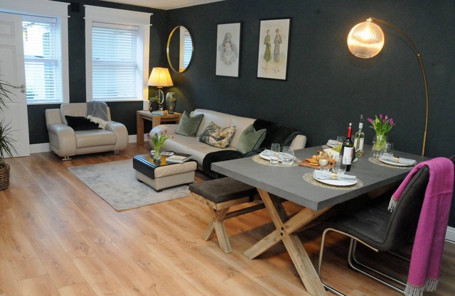 Charming apartment in the centre of Bantry town with a shared courtyard.