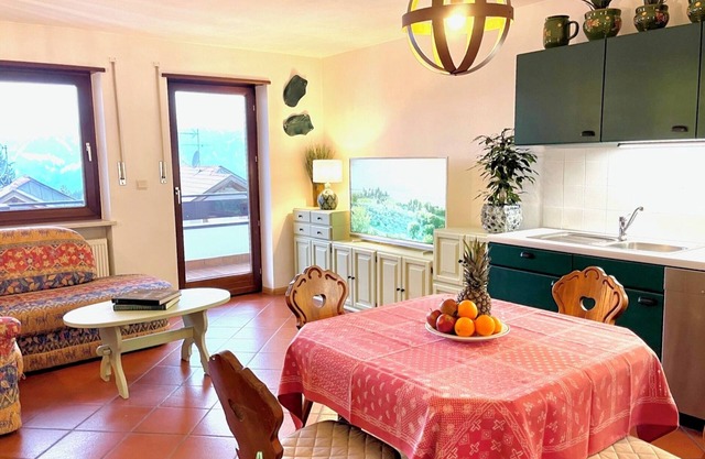 Charming Apartment with Beautiful Panoramic Views in South Tyrol