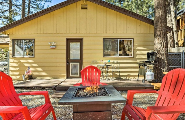 Charming Big Bear Cabin w/ Gas Grill