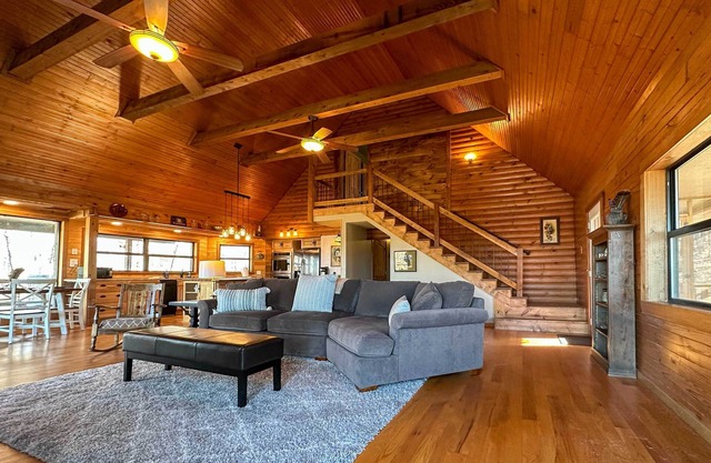 Charming Cabin w/Hot Tub, Fire Pit & Views!