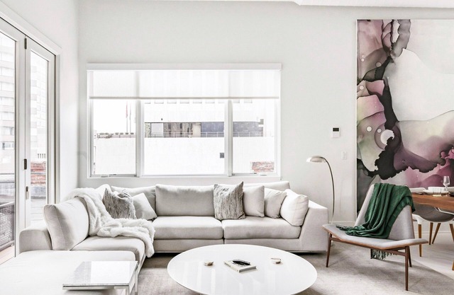 Charming condo with central AC, full kitchen, & tasteful decor
