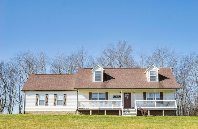 Charming Country Home w/Deck - 20 Mi to Franklin