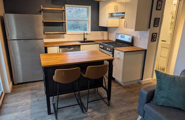 Charming creekside studio for nature lovers in Victor, ID near Jackson Hole, WY