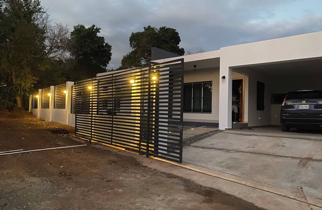 Charming 2-bedroom house with WiFi and AC in terrific San José de las Matas