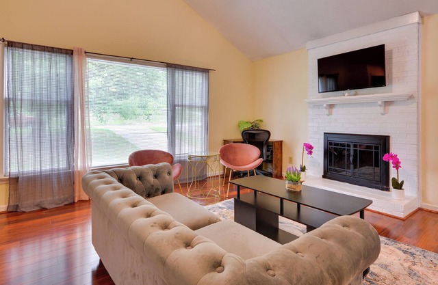 Charming Greensboro Retreat w/ Cozy Fireplace!