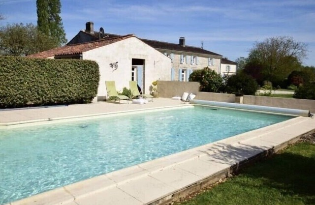Charming house 45min from La Rochelle and Royan, near Fouras.