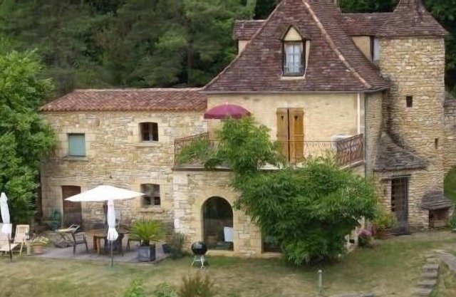 Charming house in an exceptional setting prox Sarlat / Lascauxx