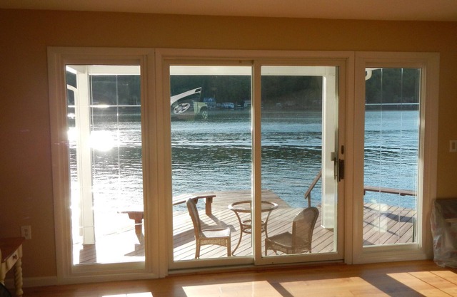 Charming Lakefront Ranch