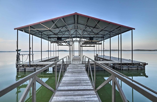 Charming Lakefront Home w/Grill & Fire Pit!