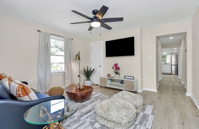 Charming LKN Cornelius Home
