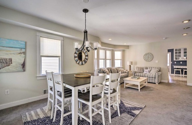 Charming Ocean City Townhome Walk to Beach!