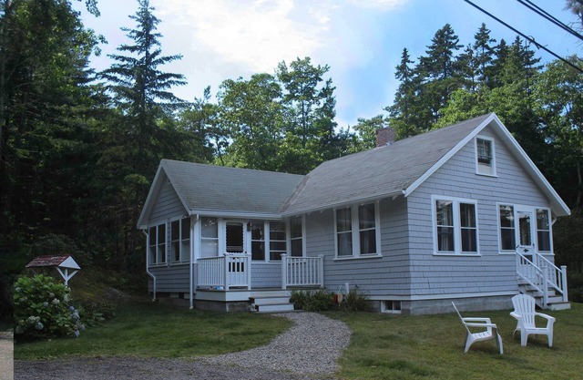 Charming Plumpoint Cottage On Southport Island