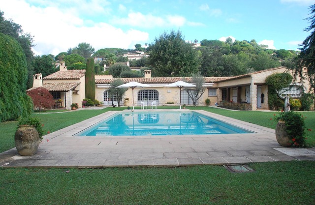 Charming Provencal farmhouse in the heart of nature. Peacefull. Just heaven on earth.