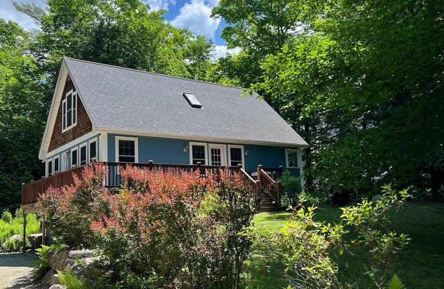 Charming Retreat, perfect family getaway, in tree farm with 100 & 80ac ponds