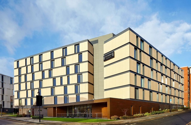 Charming Studio Suite | On-site Fitness Centre + Free Wi-Fi