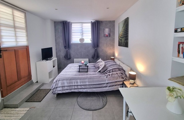 Charming studio in the center of Montfort L'amaury