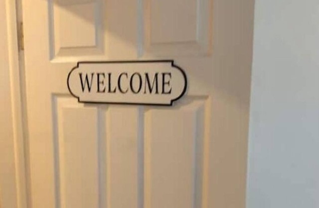 Charming studio with AC, WiFi in lovely Lauderdale Lakes