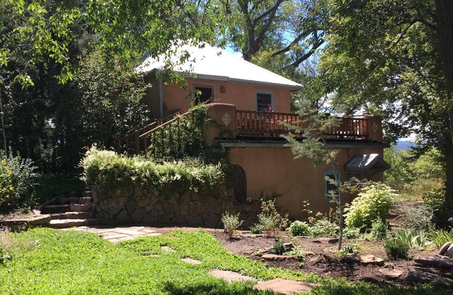 Charming Taos Studio in the Trees "Summer Special!"