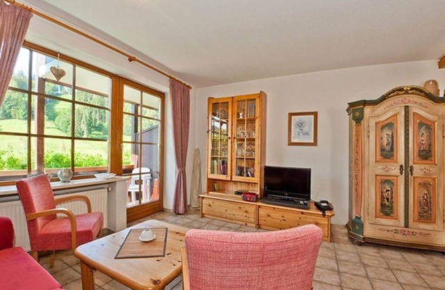 Charming vacation apartment with balcony and far-reaching views SH 7/8 - Ferienapartments