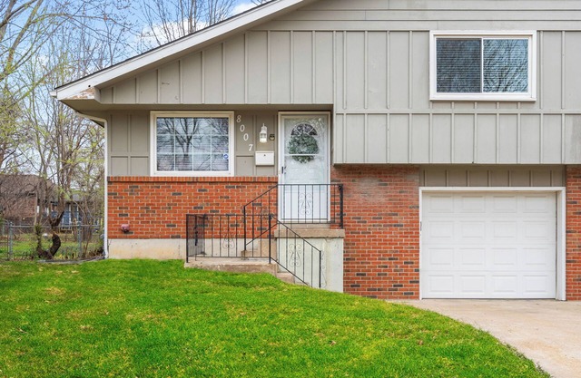 Charming Waldo Home