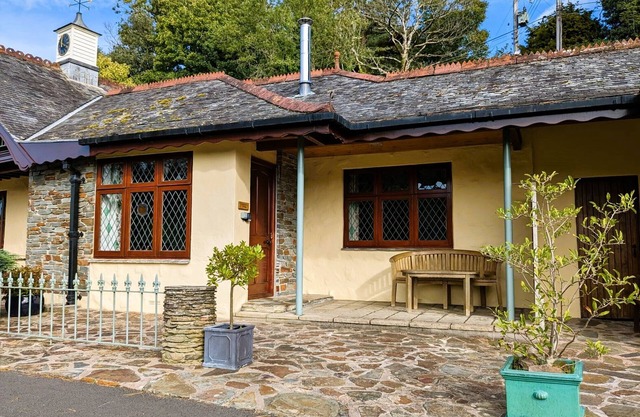 Chauffeur's Heddon Valley - pet friendly, peaceful and close to SW coast path