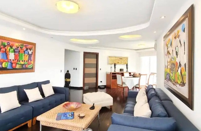 Cheerful 3 bedroom house in Quito - Cumbayánn