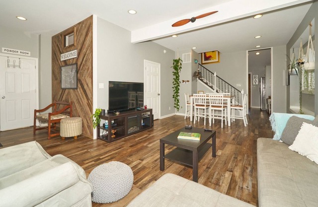 Cheerful, Cozy, and Close to Everything. No Cleaning Fees.