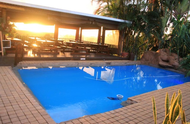 Cheese Farm & Lodge