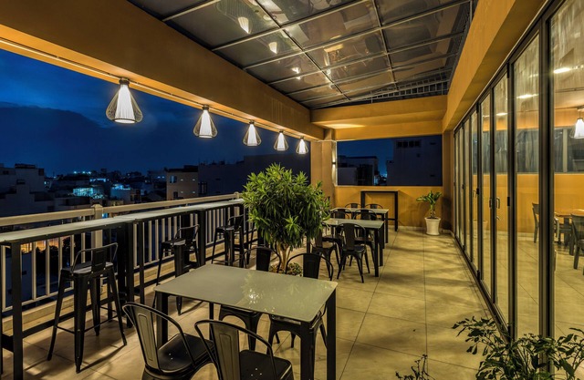 Cherry Hotel and Apartment