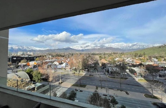 Chic Andes-Mountains-View Apartment 1BR +1 Office +2 Bath Rooms