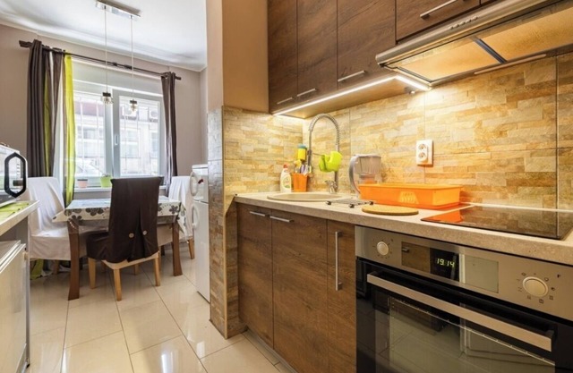 Chic apartment -Dorcol city center with parking