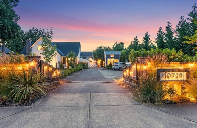 Chic Farmhouse + Creative Studio