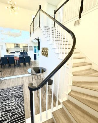 Chic Santa Monica House - Spa Hot Tub, Billiards, BBQ, Projector
