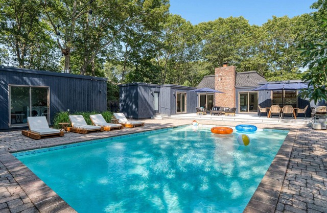 Chic Southampton Getaway with Heated Pool & Seamless Indoor-Outdoor Living
