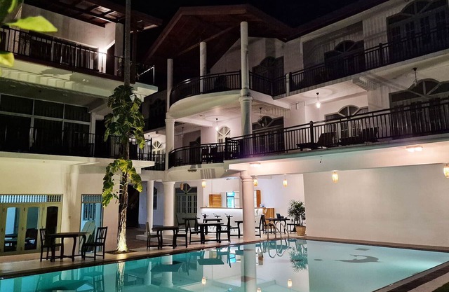 Chill Hill Hikkaduwa Hotel