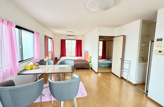 Chilling Japanese Casual | Safe Residential Area. Everything is close together