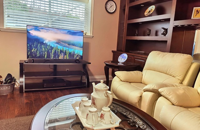 Chinese style suite near golf course