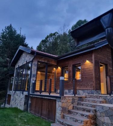 Chiplakova cottage by MRS
