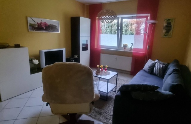 City center - in a very quiet and prime location. Right on the Lahn