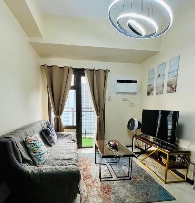 City Homes: The Radiance Manila Bay