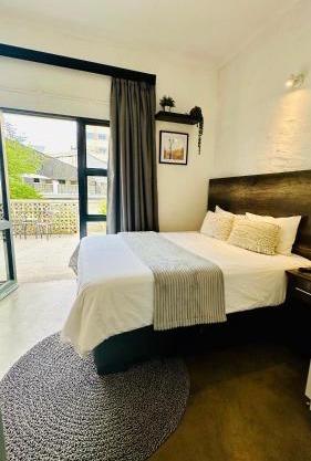 City Living Apartment 119 - Private Balcony, Washing Machine & Fast WiFi