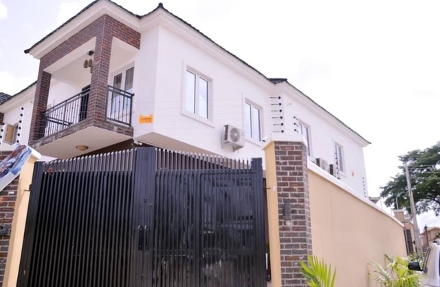 City Nest Hotel