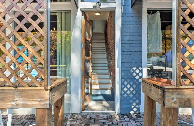 Cityscape I - Sleeps 8