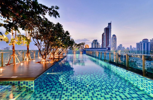 Civic Horizon Hotel & Residence