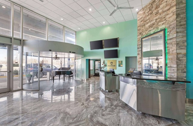 Clarion Inn Des Moines Airport