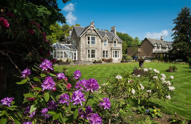 Claymore Guest House and Apartments